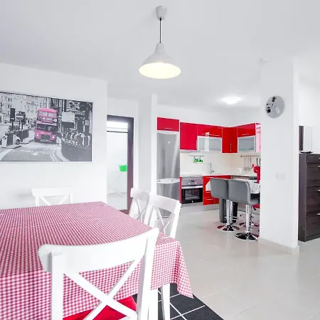 Holiday home Majestic Holiday In Playa Blanca With Private Pool *