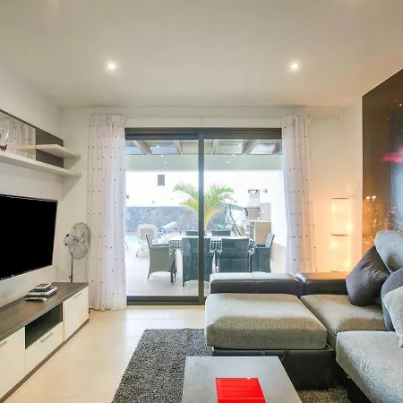 Ferienhaus Majestic Holiday In Playa Blanca With Private Pool
