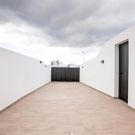 Majestic Holiday In Playa Blanca With Private Pool Holiday home